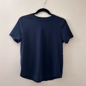 Lululemon t shirt